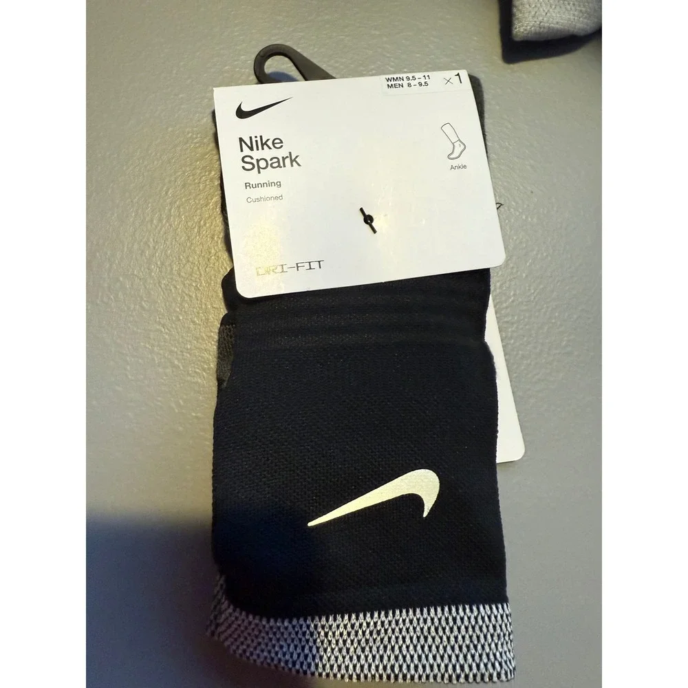 Nike Spark Running Cushioned Ankle Socks Black Unisex Size 8–9.5 (2 Pairs)‎